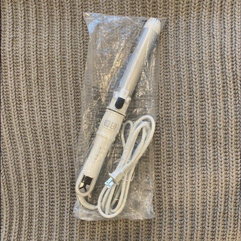 Monat Perfect Wave Curling Iron - Brand New Condition